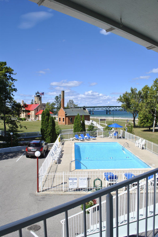 Riviera Motel Mackinaw City Ngoại thất bức ảnh